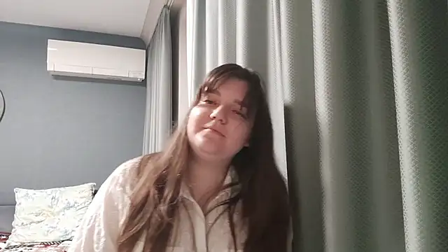 Angela Foster online show from April 28, 8:36 pm