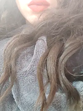 Kamilya89six online show from March 10, 2:11 pm