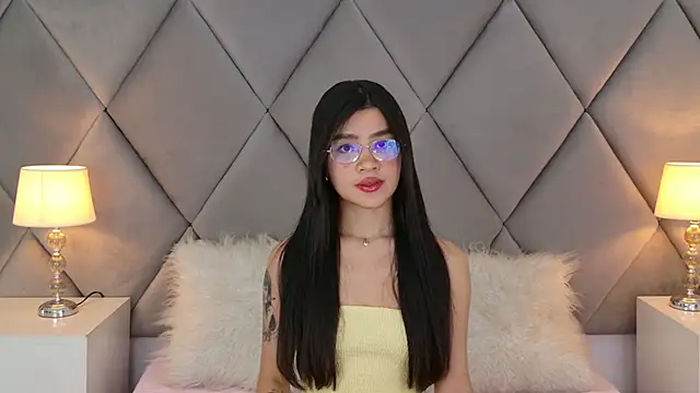 OliviaDiaz online show from June 5, 8:03 pm