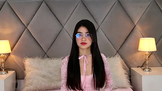 OliviaDiaz online show from June 6, 9:52 pm