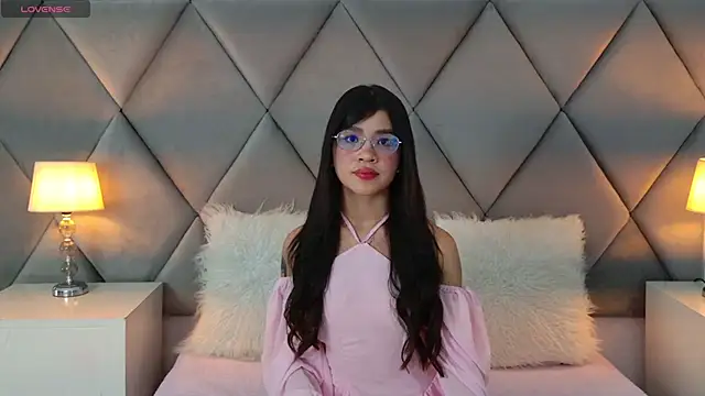 OliviaDiaz online show from July 26, 8:05 pm