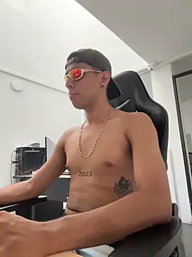 Unpipemas online show from March 18, 10:24 pm