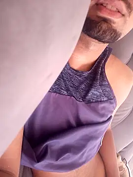 Palgr0sso online show from April 28, 3:06 pm