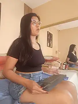 MaelyDoll online show from July 31, 2:11 am