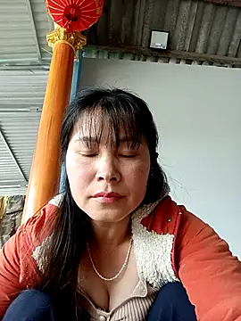 Snapshot of Ivey_S1 chatting on March 9, 7:12 am Ivey S1 online show from March 9, 7:12 am