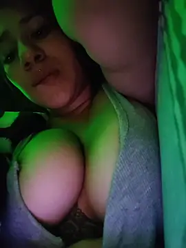 Snapshot of penelopethoms chatting on March 10, 3:11 am penelopethoms online show from March 10, 3:11 am