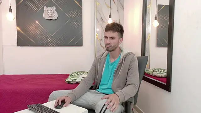 KingOfTemptation online show from June 1, 4:03 am