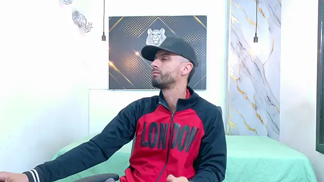 KingOfTemptation online show from June 15, 3:42 am