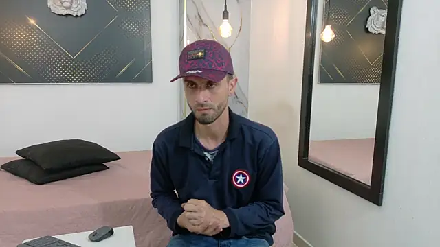 KingOfTemptation online show from July 5, 4:07 am
