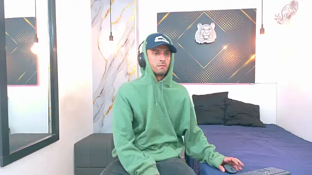 KingOfTemptation online show from July 21, 3:42 am