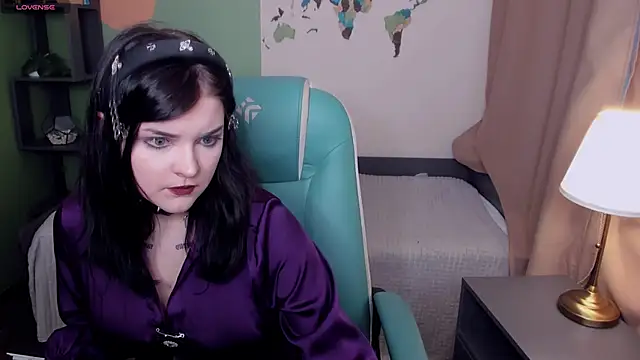 EsterTwilight online show from March 14, 3:28 pm