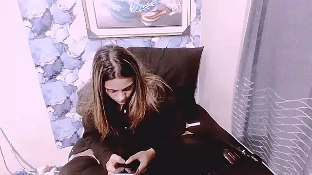 Snapshot of Luscious_Lexy chatting on June 8, 4:57 am Luscious Lexy online show from June 8, 4:57 am