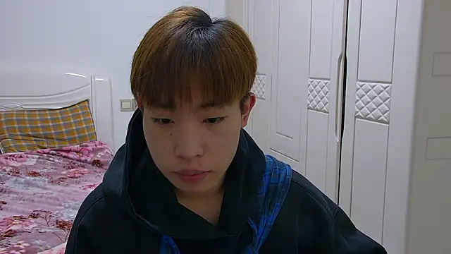 Similu-001 online show from March 10, 8:52 am