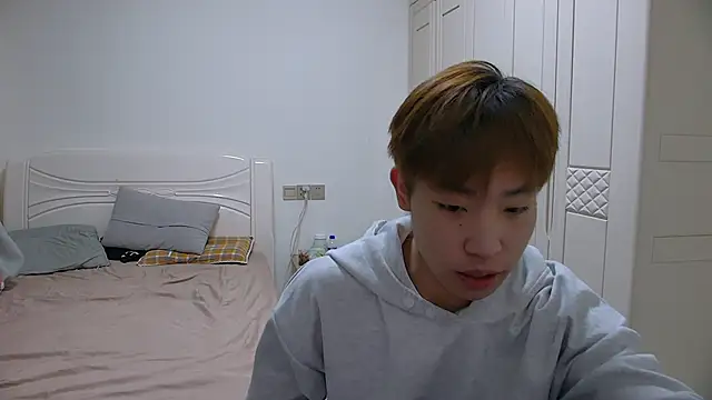 Similu-001 online show from March 16, 9:24 am