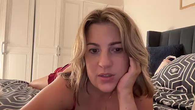 annabellewarick online show from July 28, 9:36 pm