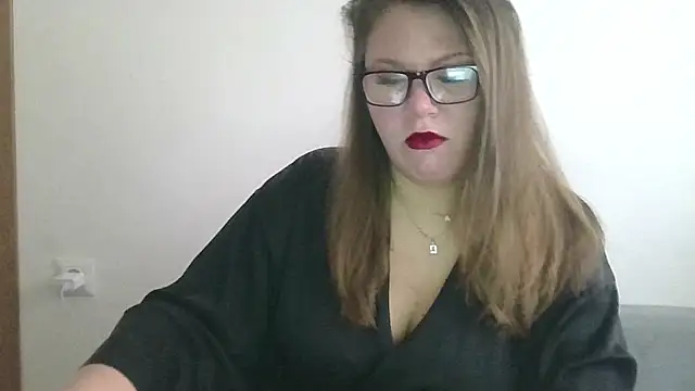 MuseChic Wild online show from April 27, 10:13 am