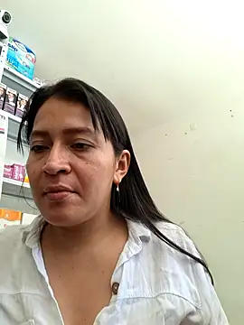 Snapshot of Dr_Edna_naughty chatting on May 24, 3:28 pm Dr Edna naughty online show from May 24, 3:28 pm