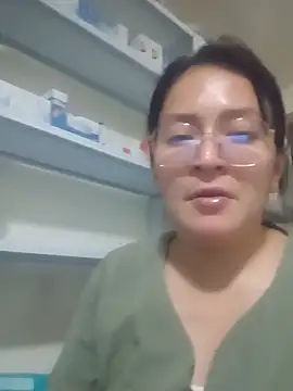 Snapshot of Dr_Edna_naughty chatting on June 6, 1:00 am Dr Edna naughty online show from June 6, 1:00 am