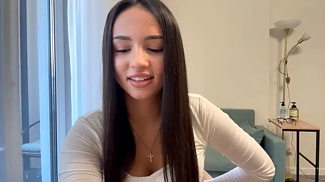 vixy moon online show from April 10, 11:26 am