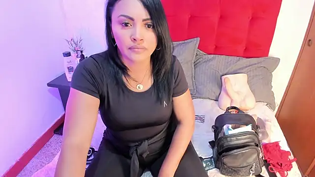 EstrellaSmmith online show from June 16, 5:37 pm