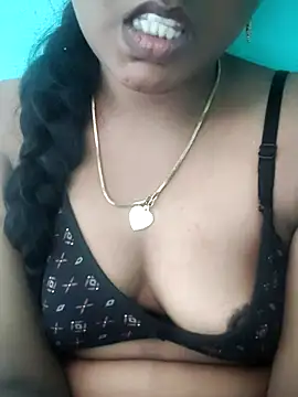 Snapshot of Riyana2026 chatting on August 6, 6:59 am Riyana2026 online show from August 6, 6:59 am