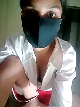Divya3107 online show from April 26, 4:37 pm