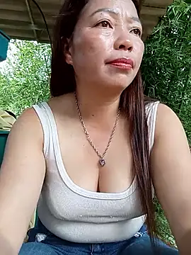 Yellow-pink online show from June 14, 2:24 am