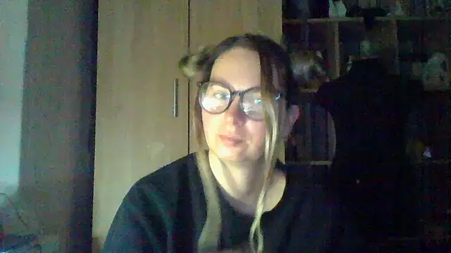 Mollie365 online show from March 13, 1:01 am