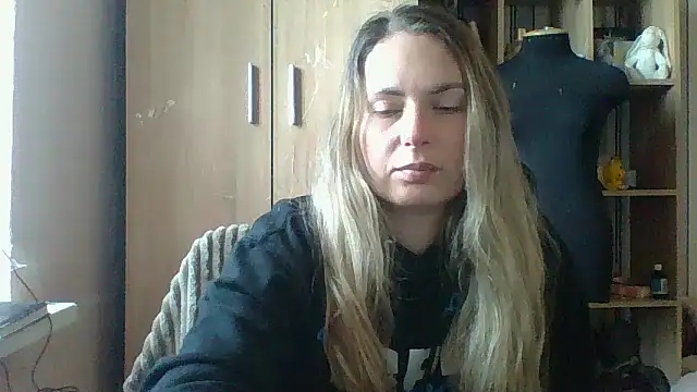 Mollie365 online show from March 15, 11:16 am