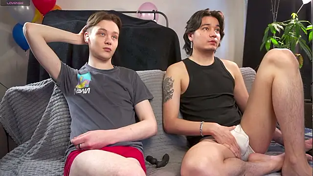 Badtwinkboys online show from March 19, 7:56 am