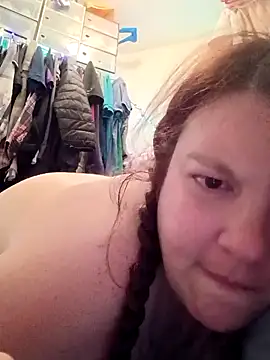 Sluttynoel online show from April 30, 9:08 pm