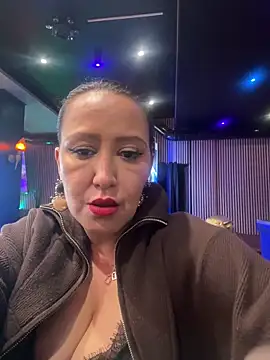 Shylyy25 online show from May 15, 4:25 pm