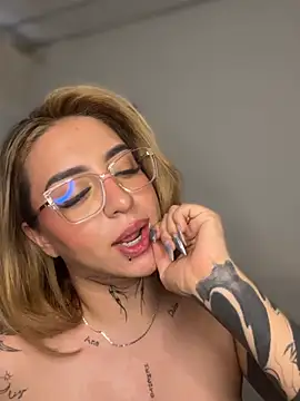 CarolQueen1  online show from June 14, 12:52 am