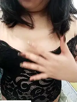 ylulinh online show from March 14, 10:04 pm