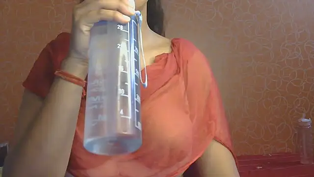Snapshot of Ankita_verma01 chatting on June 20, 4:37 am Ankita verma01 online show from June 20, 4:37 am