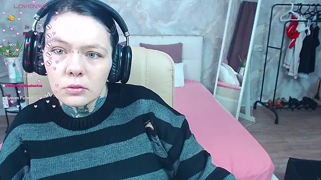 Qwerty Anna Lbo online show from March 11, 3:34 am