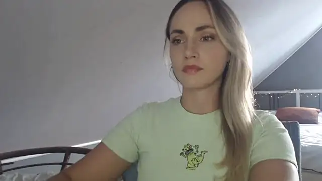 ScarlettSensitive online show from July 3, 2:12 pm