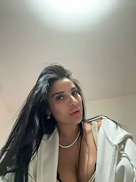 Miss juicy babes69 online show from March 11, 6:14 pm