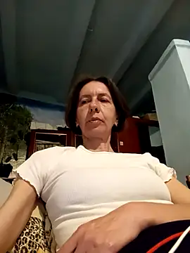 Tania9876 online show from May 5, 9:12 pm
