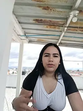 Snapshot of Karla__Morrison chatting on July 16, 8:37 pm Karla Morrison online show from July 16, 8:37 pm