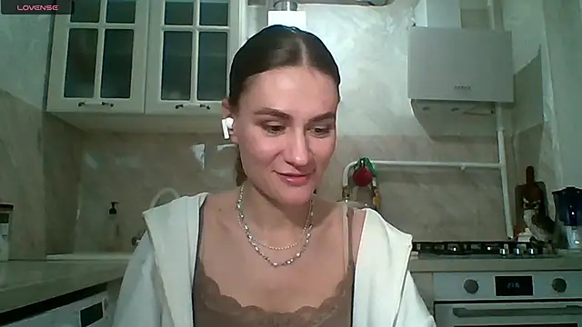ElenoreHolguin online show from April 29, 6:14 pm