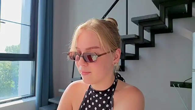LittleForestELF2 online show from July 31, 1:43 pm