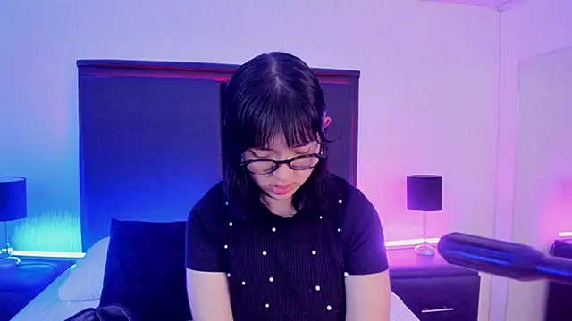 LilithBluum online show from June 19, 11:36 am