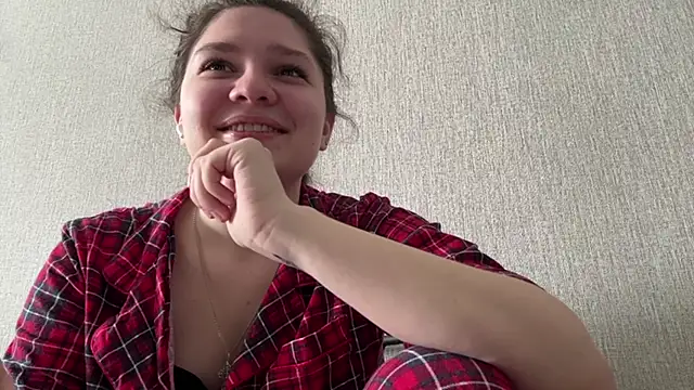 Emmiebutwihu online show from May 4, 12:28 am