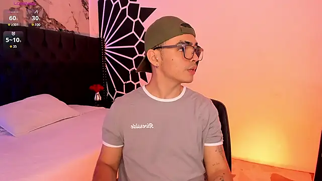 NicoKinggs  online show from April 30, 12:44 pm