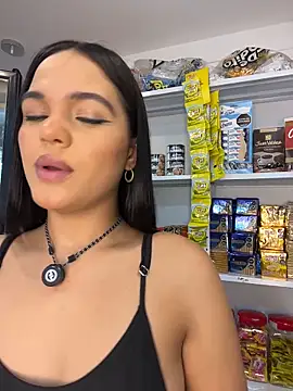 Bella-Ferrer online show from June 5, 5:51 pm