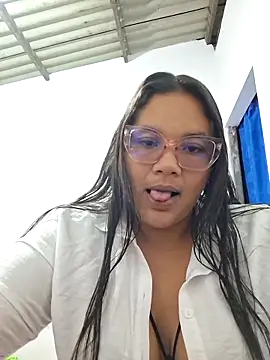 monicarokaforte online show from March 16, 3:56 am