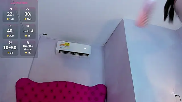 Snapshot of Adalyn_Cute chatting on July 21, 11:45 am Adalyn Cute online show from July 21, 11:45 am