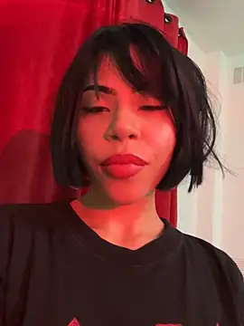MiaReidd online show from May 3, 10:32 am