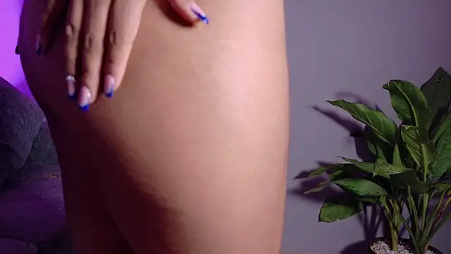 ZoeyMonroe  online show from May 14, 4:08 am